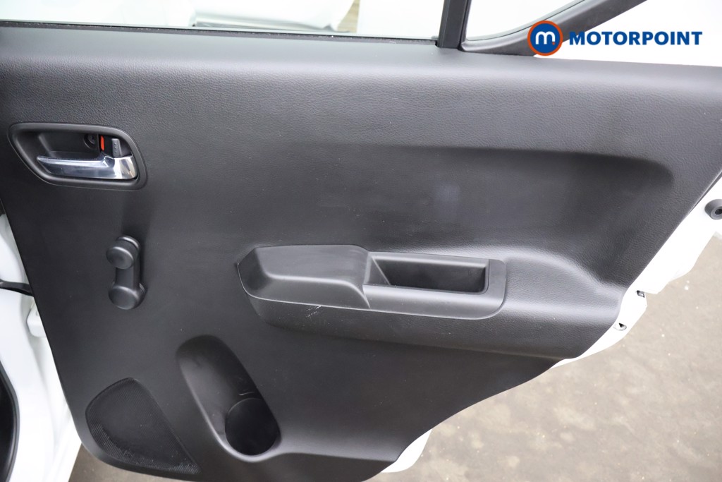 Suzuki Ignis SZ3 Manual Petrol SUV - Stock Number (1663516) - 17th supplementary image