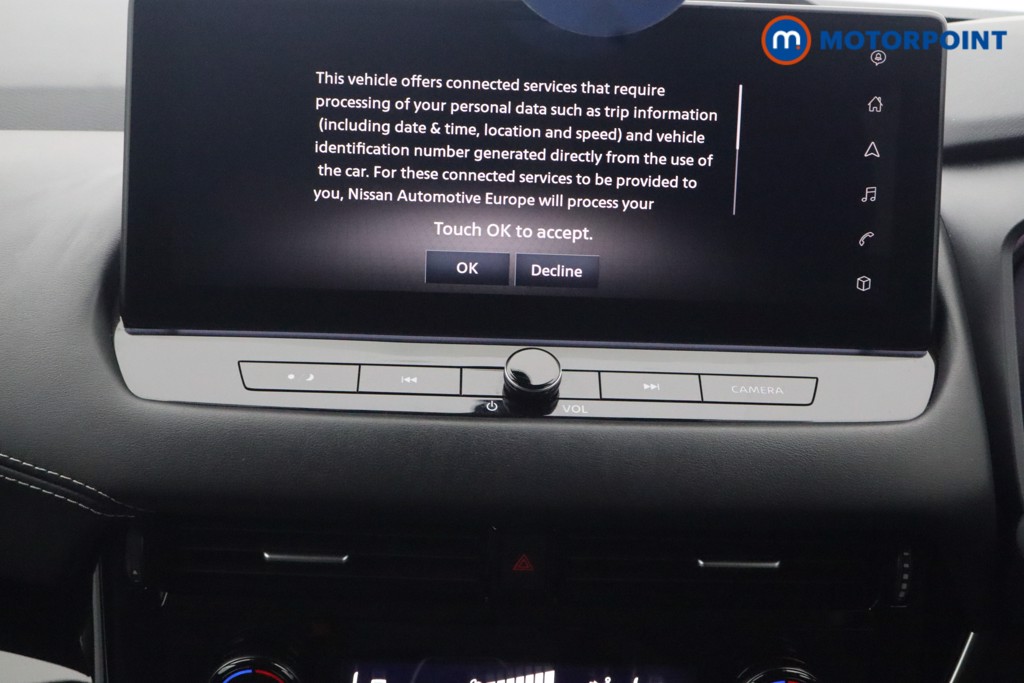 Nissan Qashqai N-Connecta Automatic Petrol SUV - Stock Number (1665601) - 3rd supplementary image