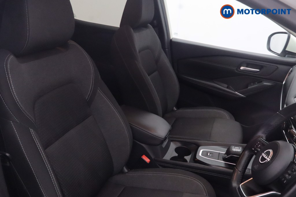 Nissan Qashqai N-Connecta Automatic Petrol SUV - Stock Number (1665601) - 12th supplementary image
