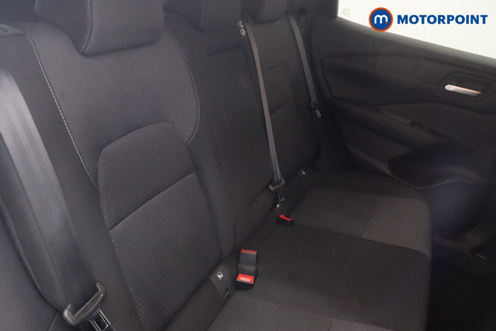 Nissan Qashqai N-Connecta Automatic Petrol SUV - Stock Number (1665601) - 19th supplementary image