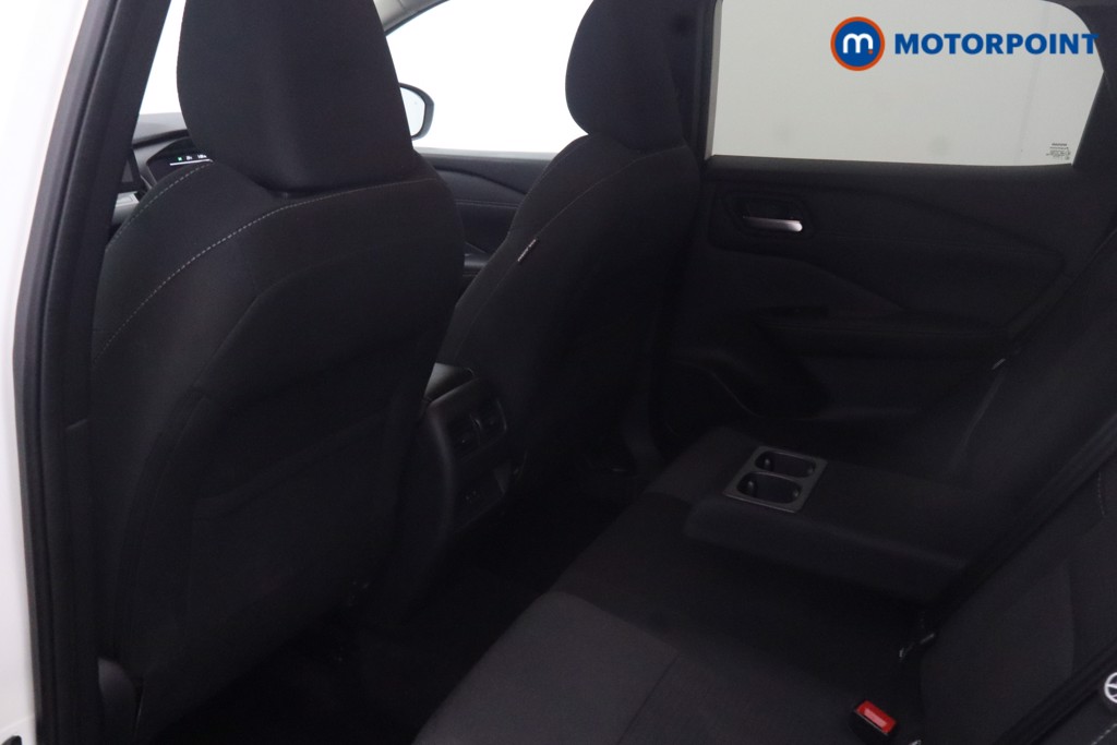 Nissan Qashqai N-Connecta Automatic Petrol SUV - Stock Number (1665601) - 30th supplementary image