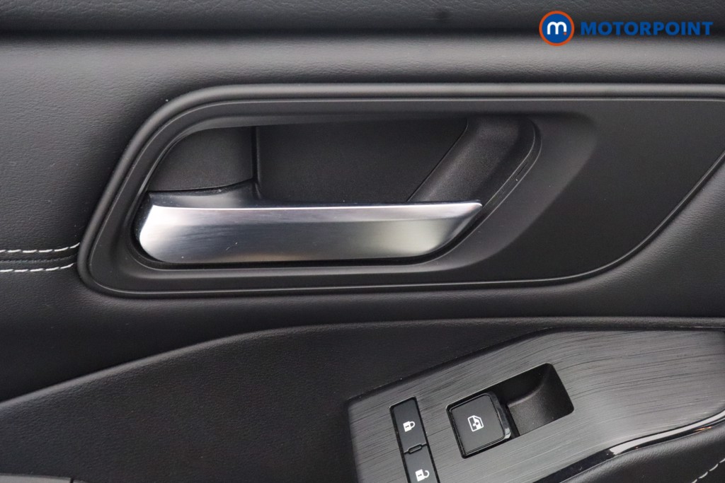 Nissan Qashqai N-Connecta Automatic Petrol SUV - Stock Number (1665601) - 39th supplementary image