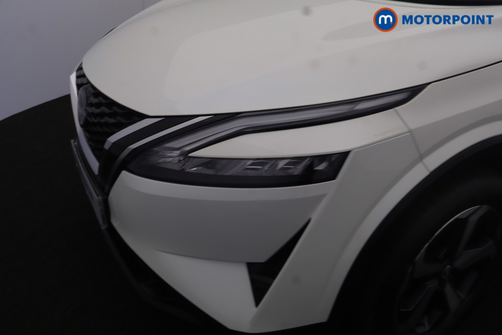 Nissan Qashqai N-Connecta Automatic Petrol SUV - Stock Number (1665601) - 43rd supplementary image