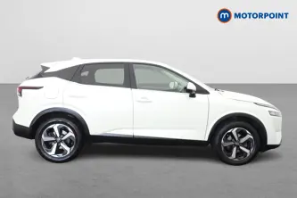 Nissan Qashqai N-Connecta Automatic Petrol SUV - Stock Number (1665601) - Drivers side