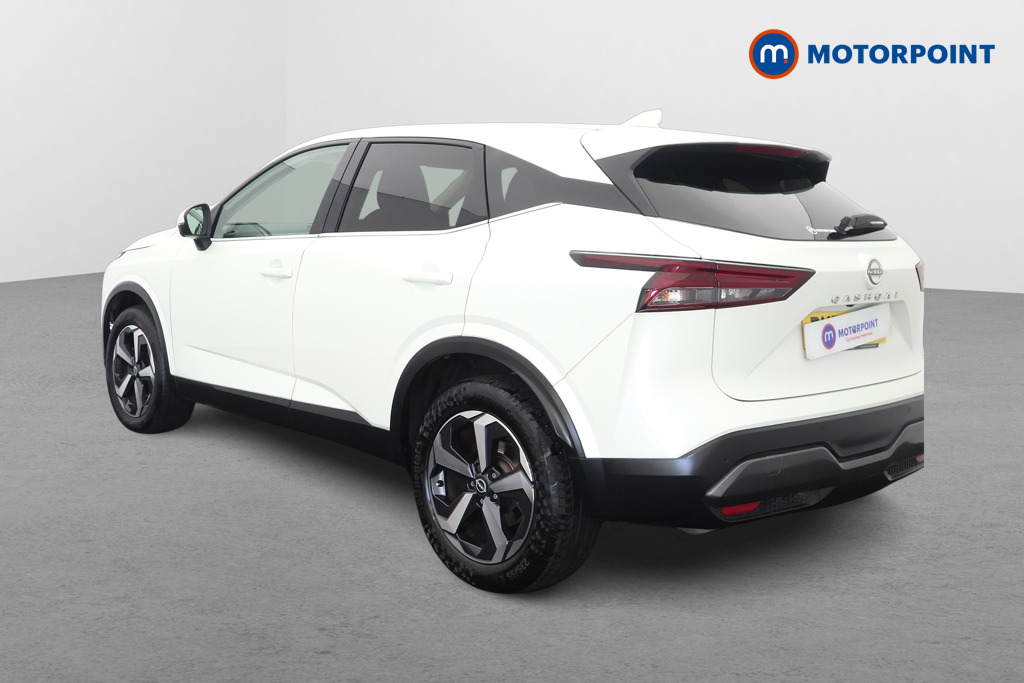 Nissan Qashqai N-Connecta Automatic Petrol SUV - Stock Number (1665601) - Passenger side rear corner