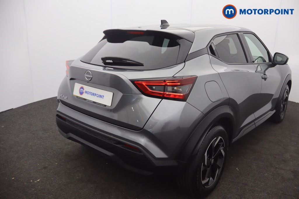 Nissan Juke N-Connecta Manual Petrol SUV - Stock Number (1666069) - 2nd supplementary image