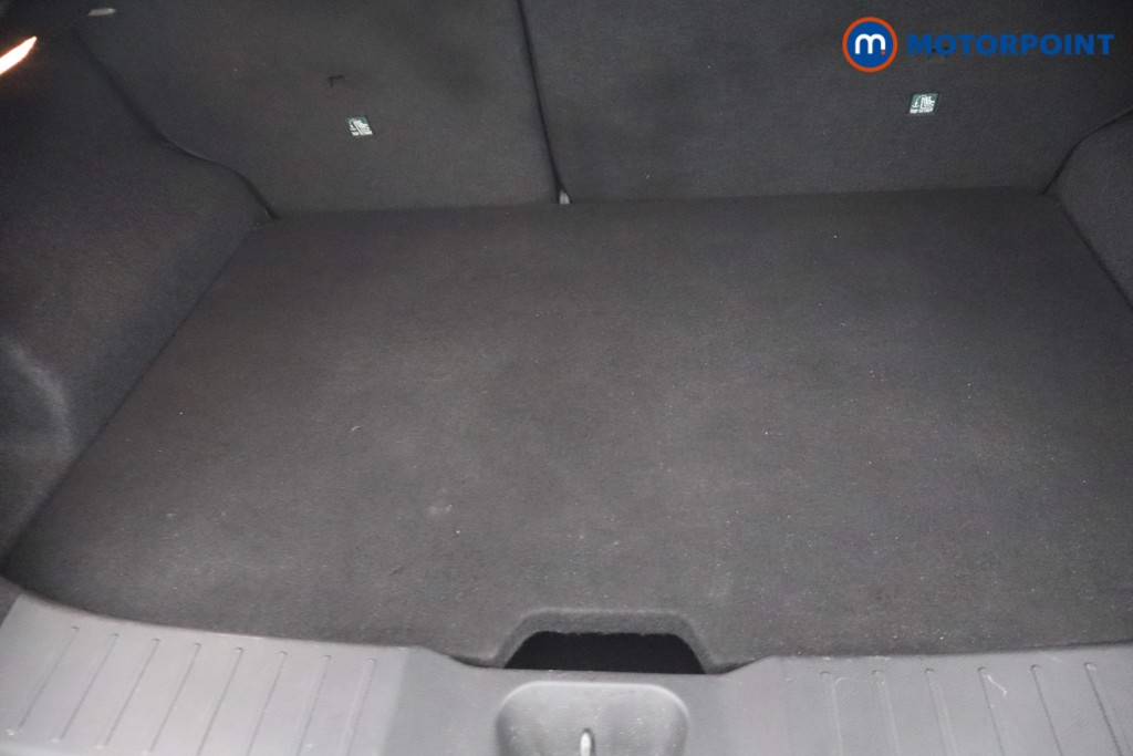 Nissan Juke N-Connecta Manual Petrol SUV - Stock Number (1666069) - 5th supplementary image