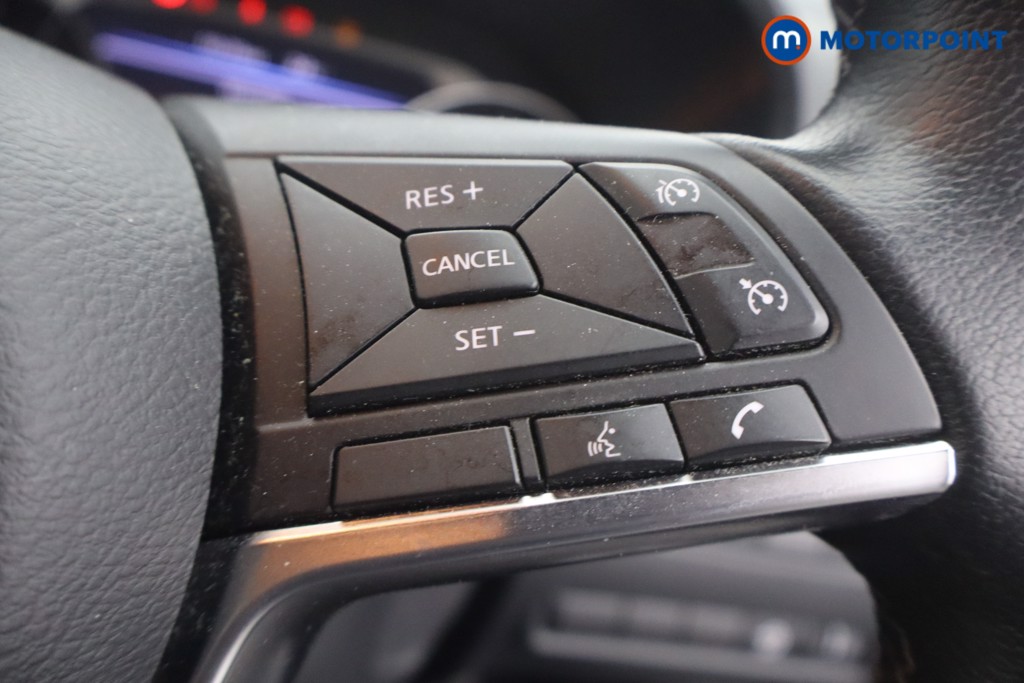 Nissan Juke N-Connecta Manual Petrol SUV - Stock Number (1666069) - 13th supplementary image
