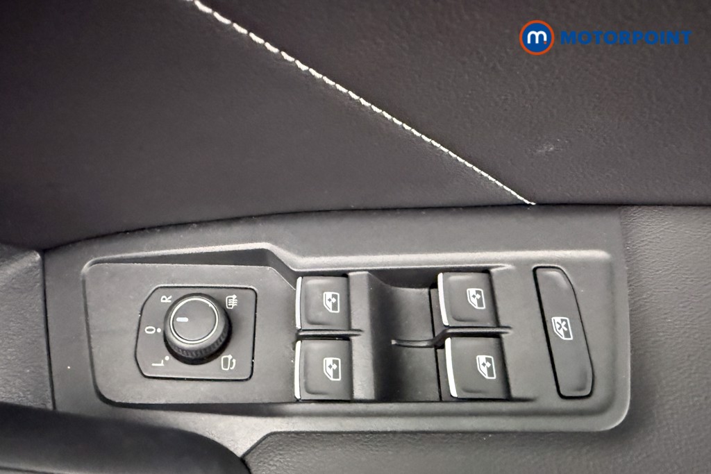Volkswagen Tiguan R-Line Automatic Petrol SUV - Stock Number (1666322) - 19th supplementary image