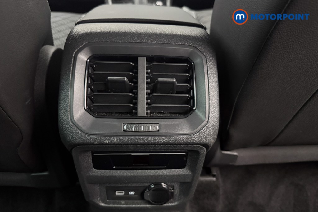 Volkswagen Tiguan R-Line Automatic Petrol SUV - Stock Number (1666322) - 21st supplementary image