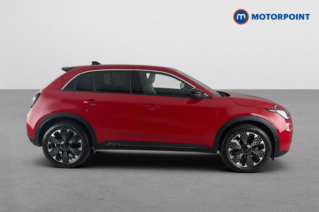 Fiat 600 La Prima Automatic Electric SUV - Stock Number (1666475) - Passenger side
