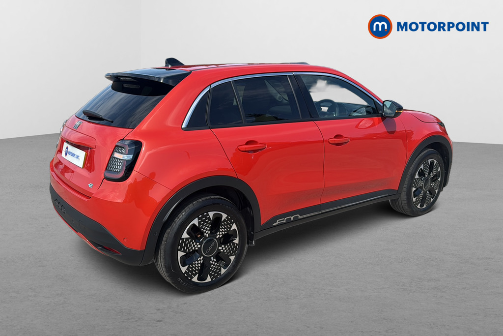 Fiat 600 La Prima Automatic Electric SUV - Stock Number (1666479) - Passenger side rear corner
