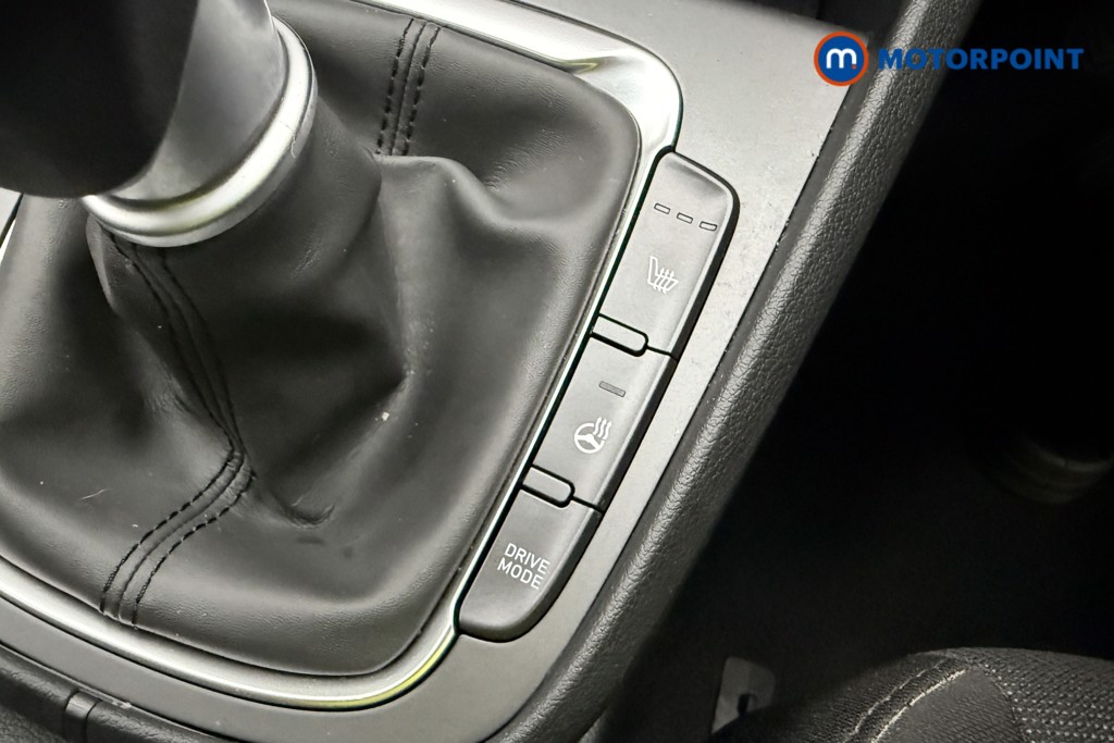 Hyundai Kona Premium Manual Petrol SUV - Stock Number (1666907) - 23rd supplementary image