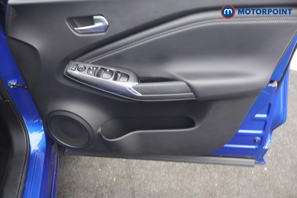 Nissan Juke N-Connecta Automatic Petrol-Electric Hybrid SUV - Stock Number (1666955) - 10th supplementary image