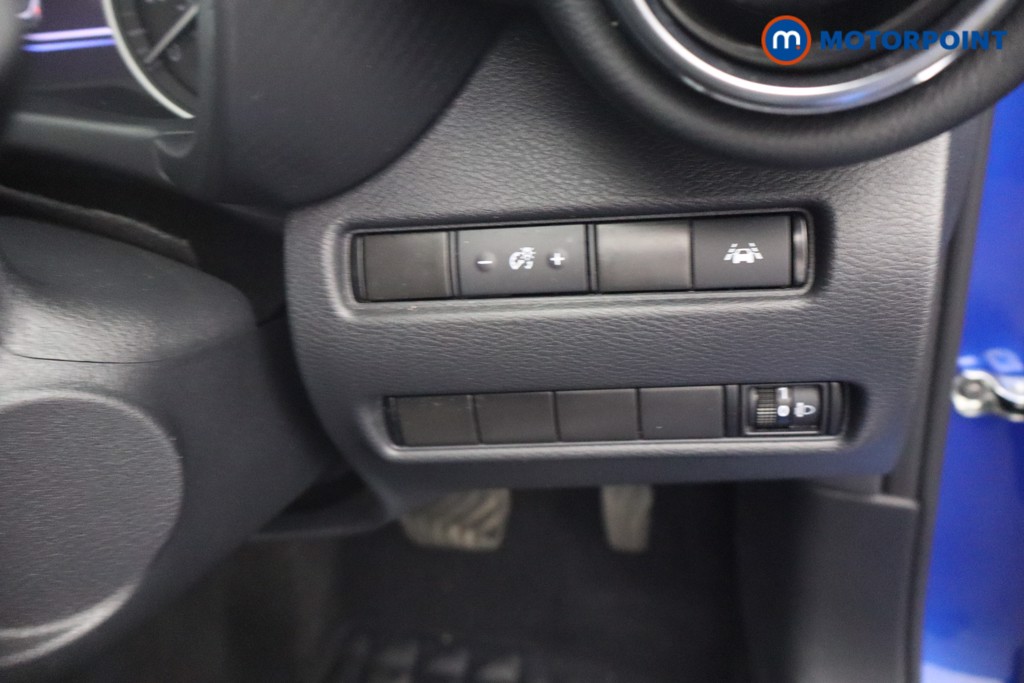 Nissan Juke N-Connecta Automatic Petrol-Electric Hybrid SUV - Stock Number (1666955) - 13th supplementary image