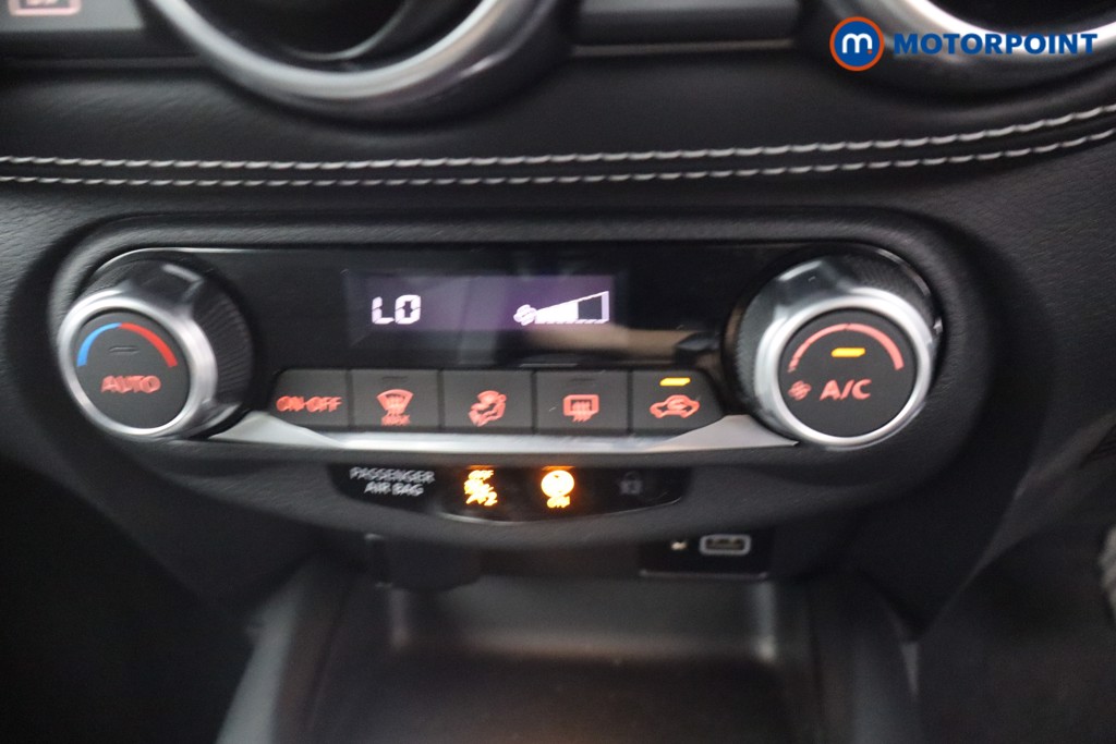 Nissan Juke N-Connecta Automatic Petrol-Electric Hybrid SUV - Stock Number (1666955) - 17th supplementary image