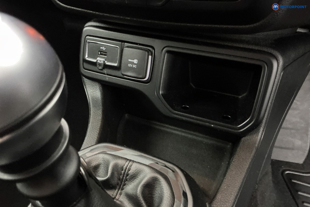 Jeep Renegade Night Eagle Ii Manual Petrol SUV - Stock Number (1667051) - 16th supplementary image