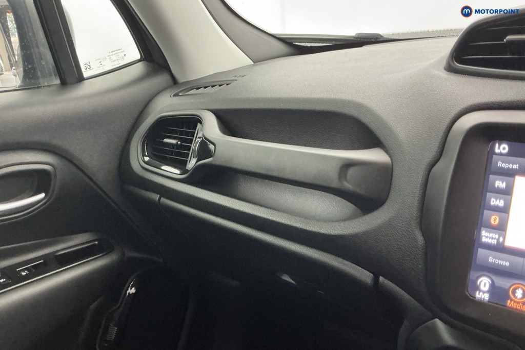 Jeep Renegade Night Eagle Ii Manual Petrol SUV - Stock Number (1667051) - 18th supplementary image