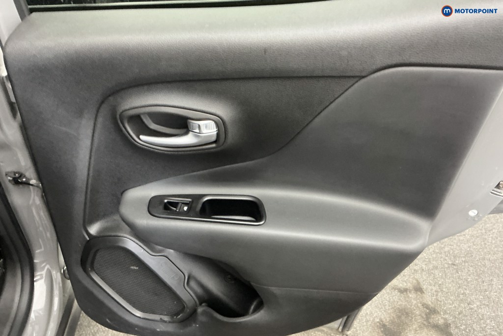 Jeep Renegade Night Eagle Ii Manual Petrol SUV - Stock Number (1667051) - 26th supplementary image