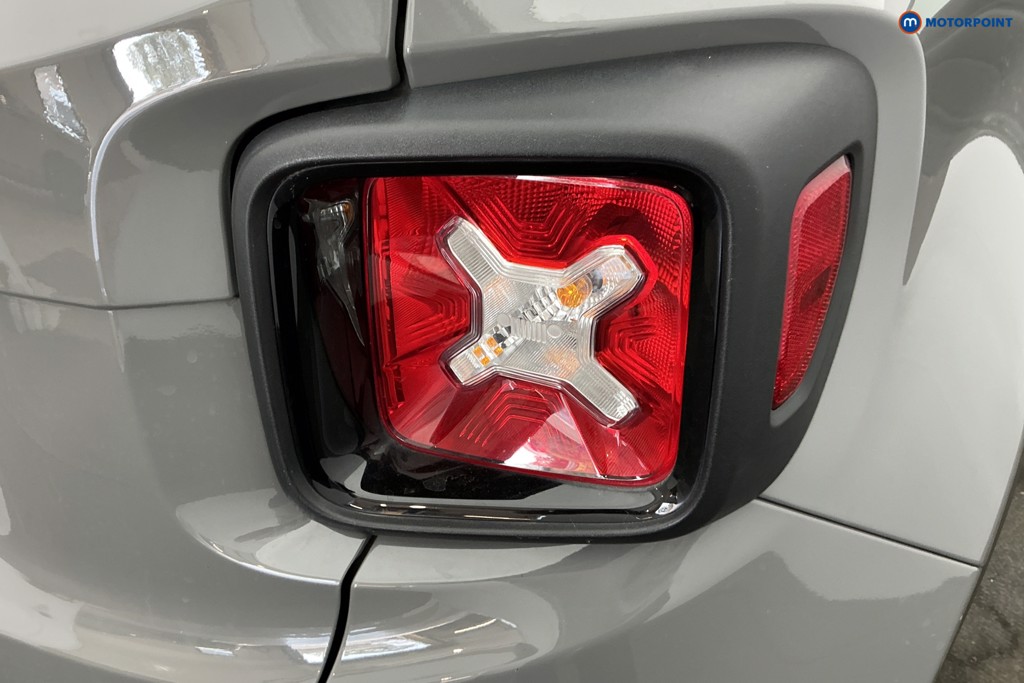 Jeep Renegade Night Eagle Ii Manual Petrol SUV - Stock Number (1667051) - 30th supplementary image