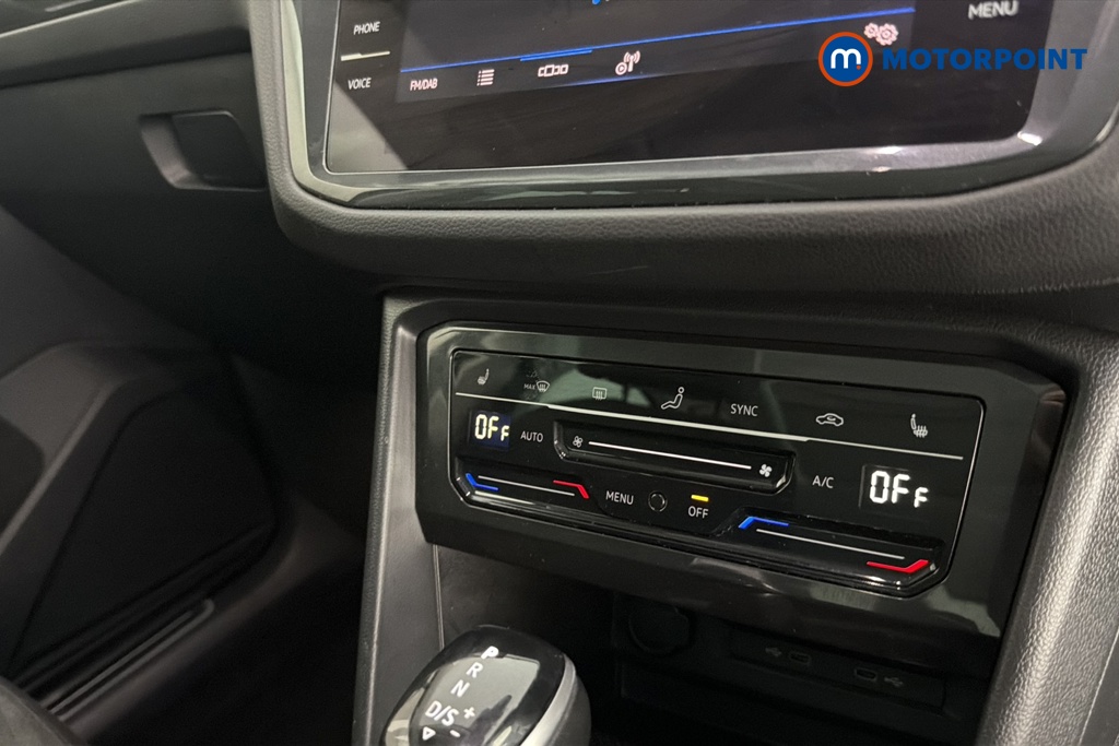 Volkswagen Tiguan Elegance Automatic Petrol SUV - Stock Number (1667071) - 12th supplementary image