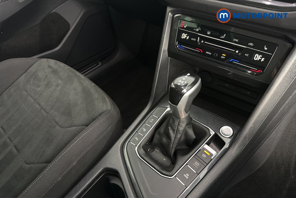 Volkswagen Tiguan Elegance Automatic Petrol SUV - Stock Number (1667071) - 15th supplementary image