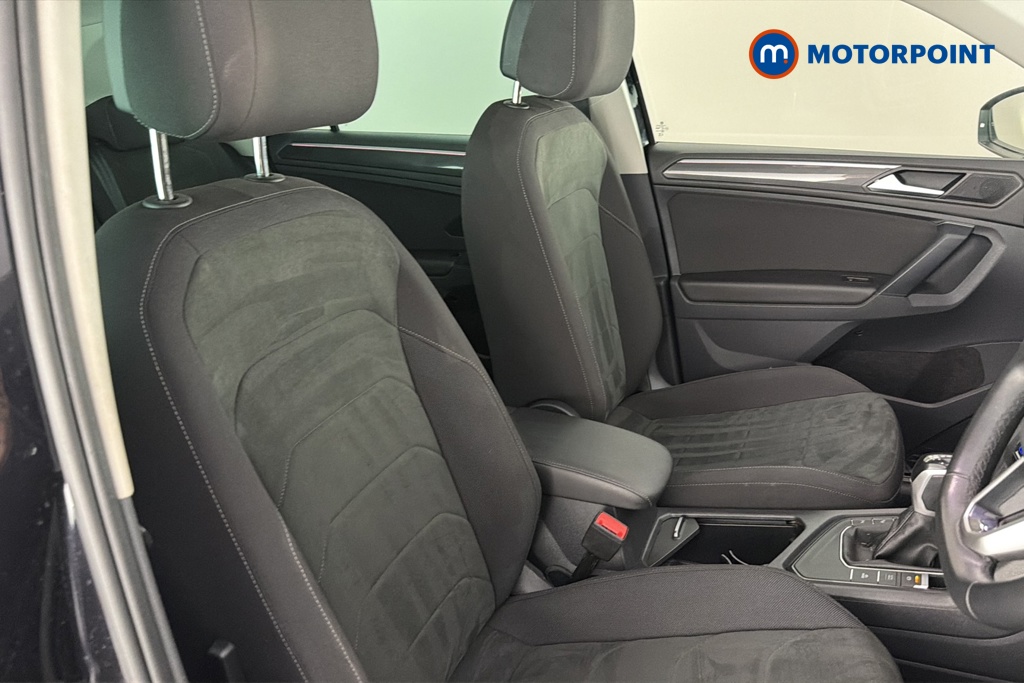 Volkswagen Tiguan Elegance Automatic Petrol SUV - Stock Number (1667071) - 22nd supplementary image