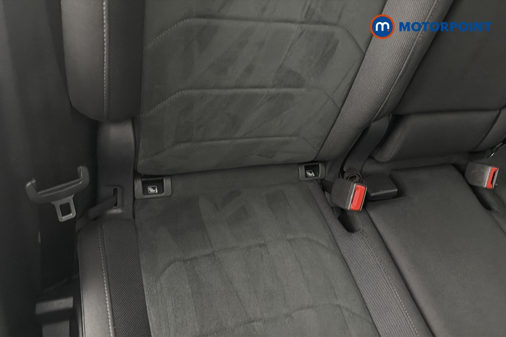 Volkswagen Tiguan Elegance Automatic Petrol SUV - Stock Number (1667071) - 27th supplementary image
