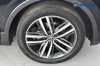 Volkswagen Tiguan Elegance Automatic Petrol SUV - Stock Number (1667071) - 47th supplementary image