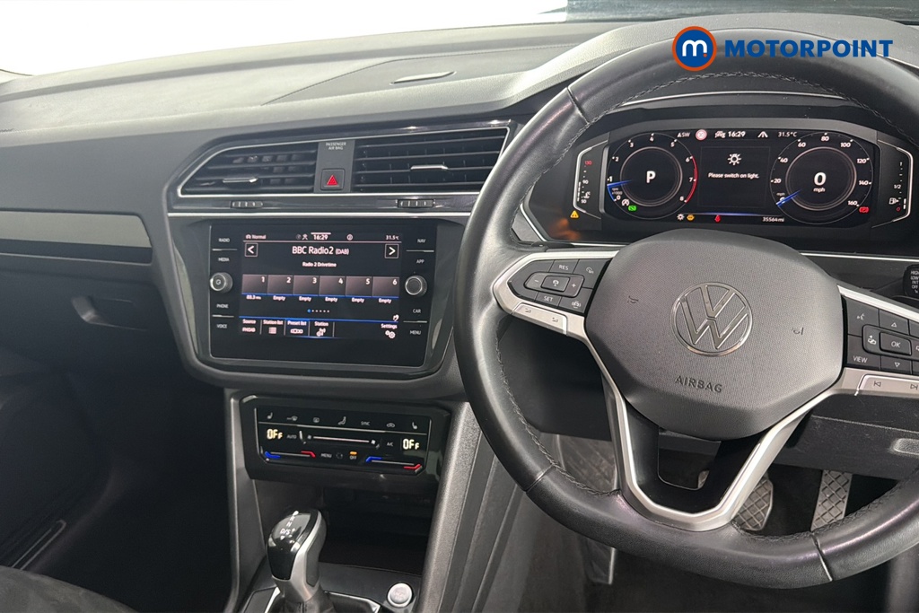Volkswagen Tiguan Elegance Automatic Petrol SUV - Stock Number (1667071) - 1st supplementary image