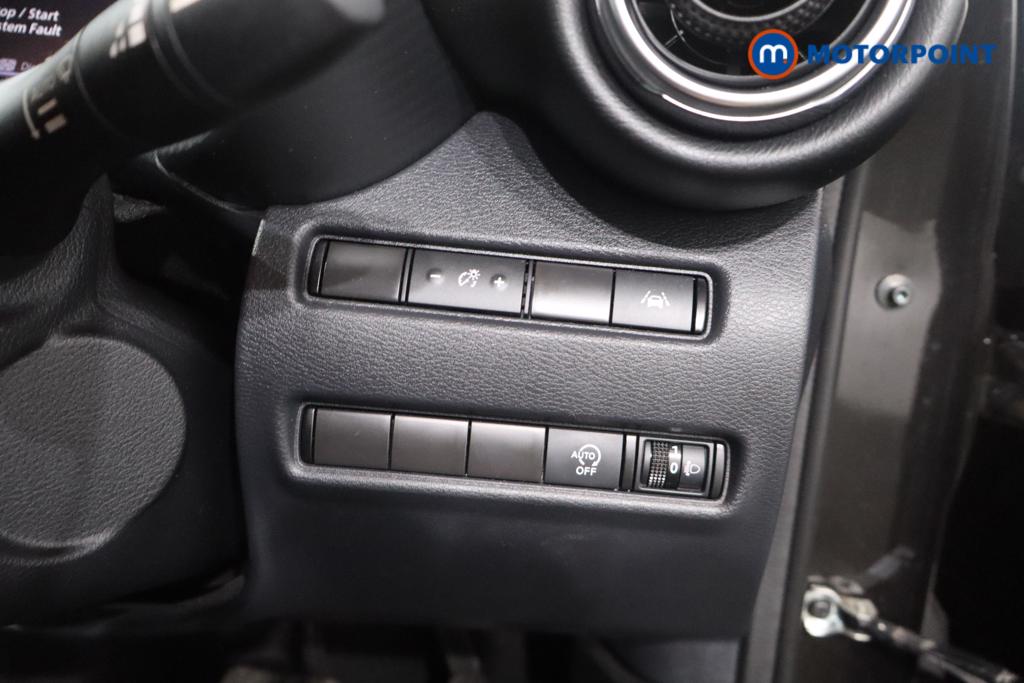 Nissan Juke N-Connecta Automatic Petrol SUV - Stock Number (1667340) - 10th supplementary image