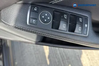 Mercedes-Benz GLA Urban Edition Automatic Petrol SUV - Stock Number (1667897) - 19th supplementary image