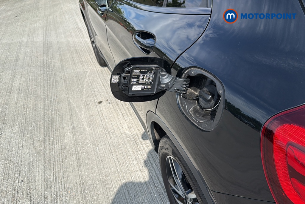 Mercedes-Benz GLA Urban Edition Automatic Petrol SUV - Stock Number (1667897) - 41st supplementary image
