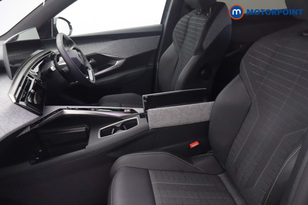Peugeot 5008 GT Automatic Petrol SUV - Stock Number (1667926) - 38th supplementary image