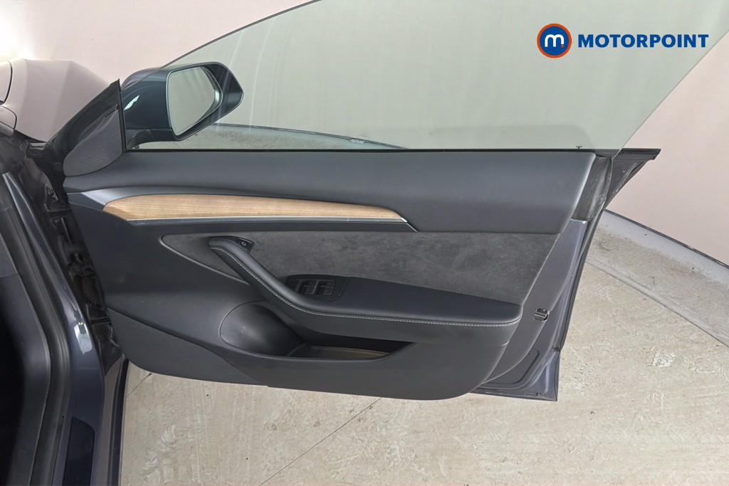 Tesla Model 3 Long Range Automatic Electric Saloon - Stock Number (1668097) - 19th supplementary image