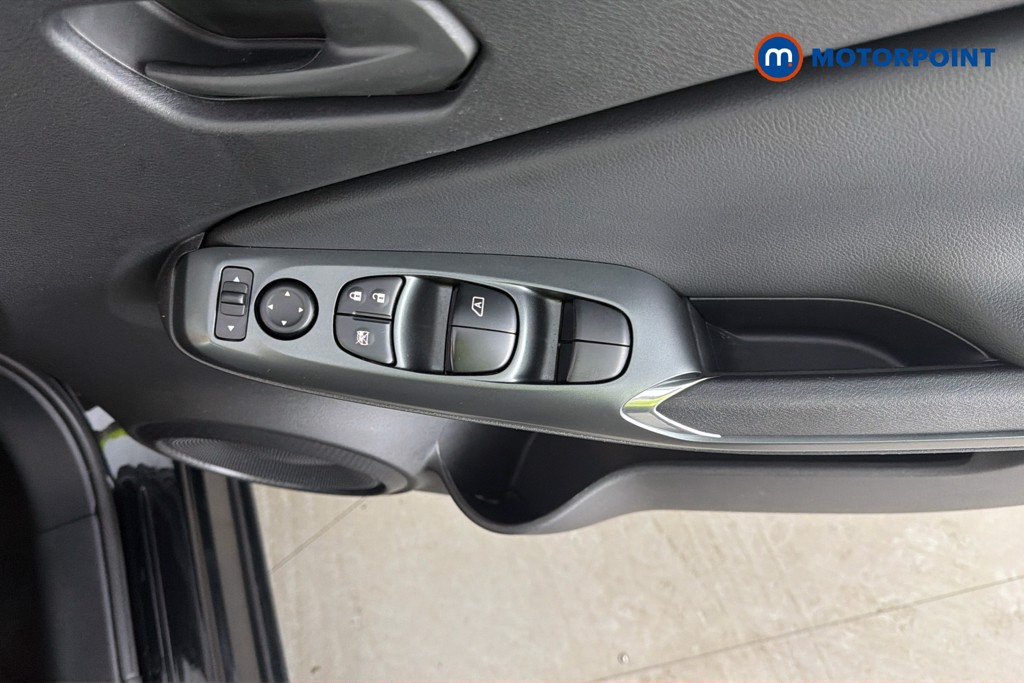 Nissan Juke Acenta Premium Automatic Petrol SUV - Stock Number (1668149) - 20th supplementary image