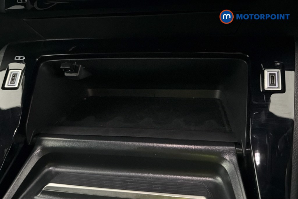 Peugeot 2008 Allure Manual Petrol SUV - Stock Number (1668157) - 17th supplementary image