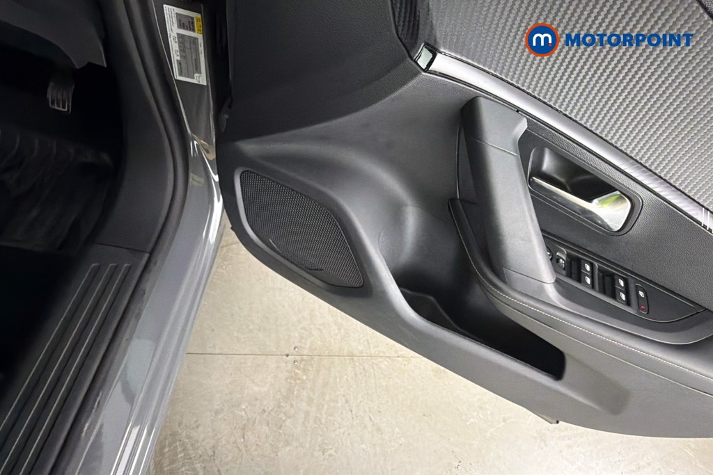 Peugeot 2008 Allure Manual Petrol SUV - Stock Number (1668157) - 21st supplementary image