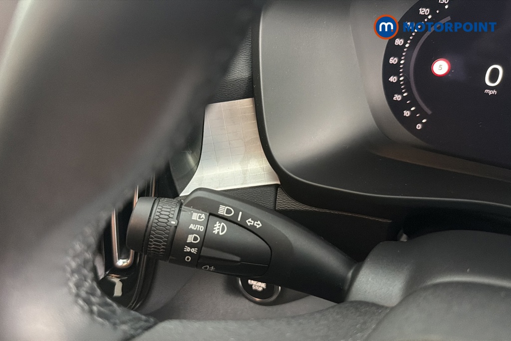 Volvo Xc40 Core Automatic Petrol SUV - Stock Number (1668207) - 5th supplementary image