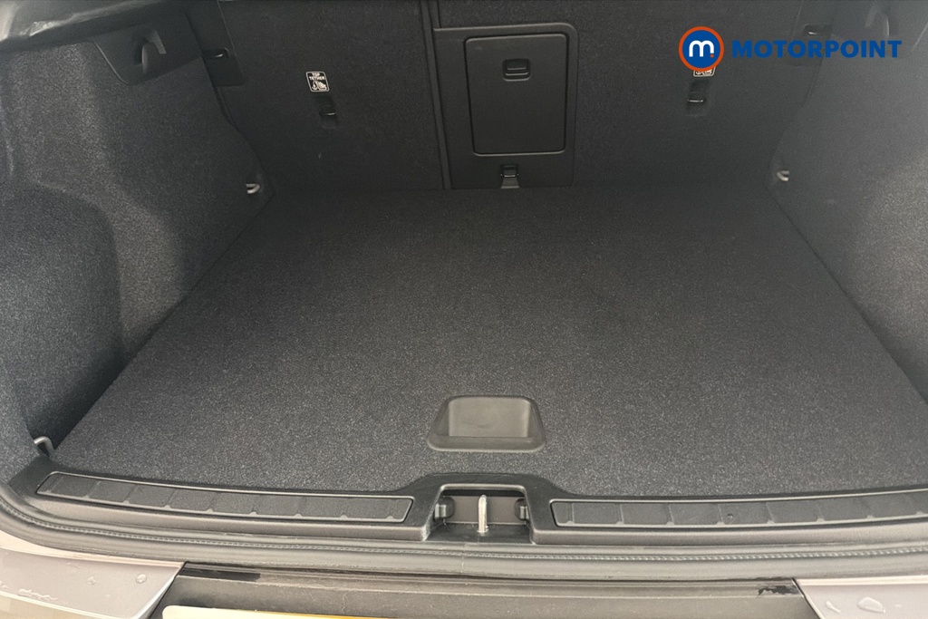 Volvo Xc40 Core Automatic Petrol SUV - Stock Number (1668207) - 30th supplementary image