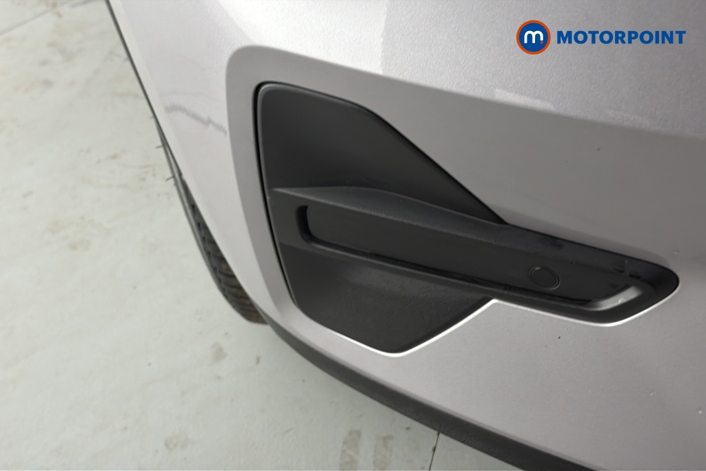 Volvo Xc40 Core Automatic Petrol SUV - Stock Number (1668207) - 38th supplementary image