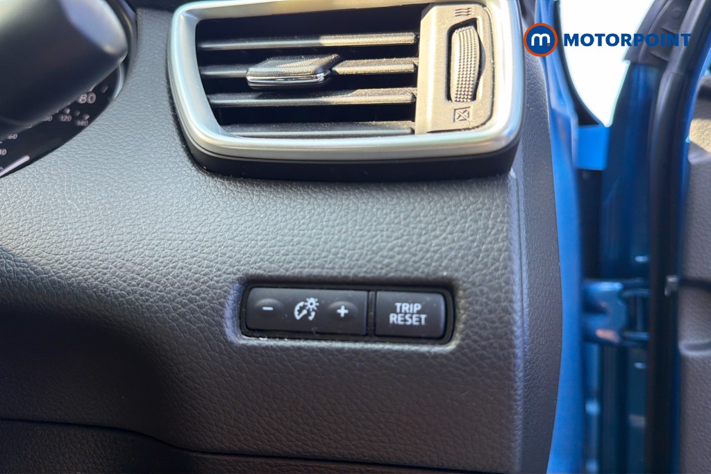 Nissan Qashqai N-Connecta Automatic Diesel SUV - Stock Number (1668295) - 8th supplementary image