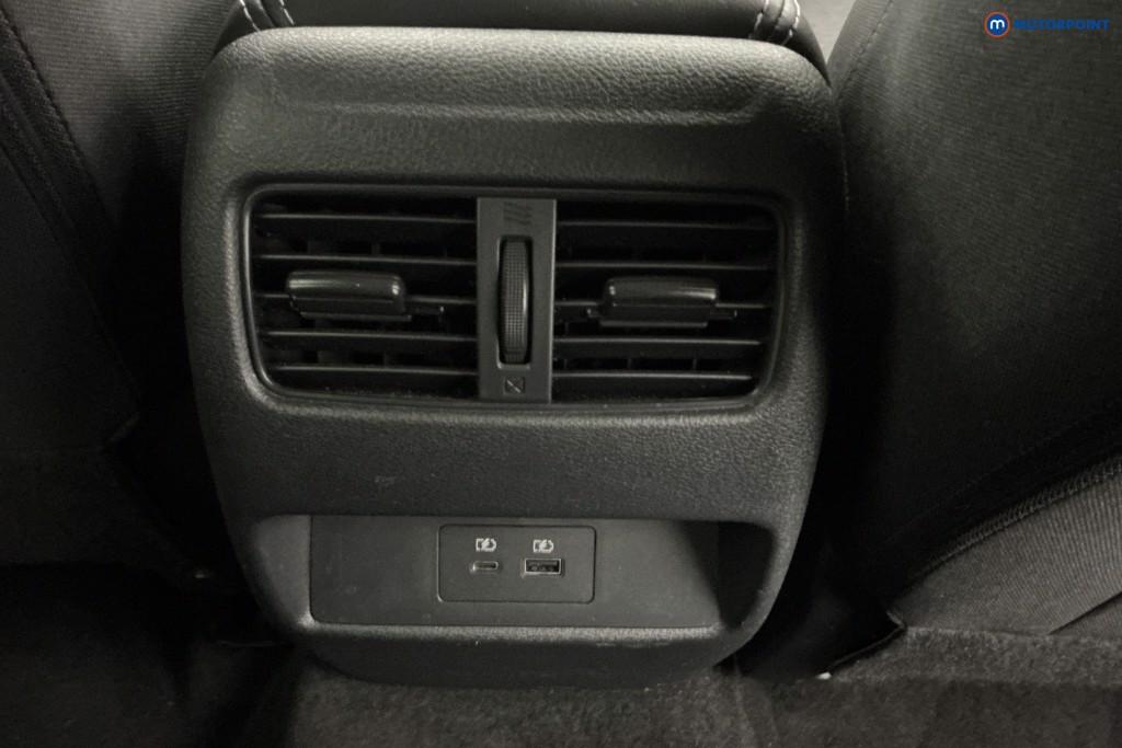 Nissan Qashqai N-Connecta Manual Petrol SUV - Stock Number (1668330) - 10th supplementary image