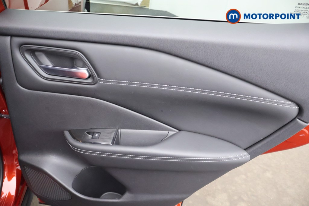 Nissan Qashqai N-Connecta Automatic Petrol SUV - Stock Number (1668333) - 19th supplementary image