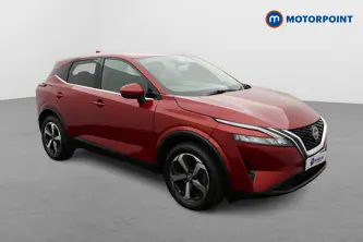 Nissan Qashqai N-Connecta Automatic Petrol SUV - Stock Number (1668333) - Drivers side front corner