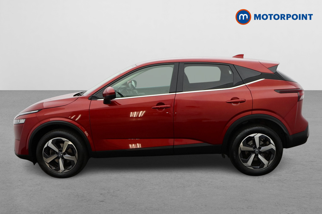 Nissan Qashqai N-Connecta Automatic Petrol SUV - Stock Number (1668333) - Passenger side