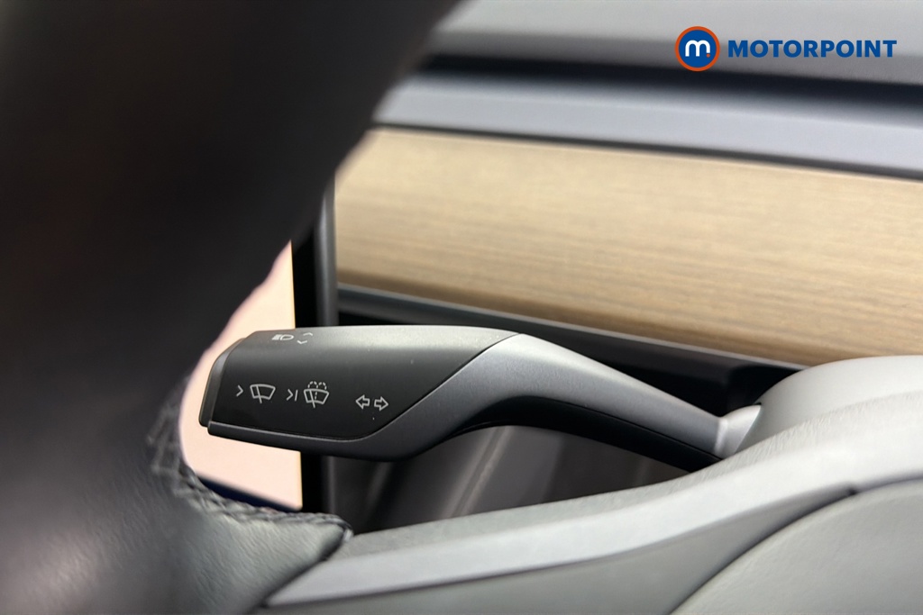 Tesla Model Y Long Range Automatic Electric SUV - Stock Number (1668429) - 5th supplementary image