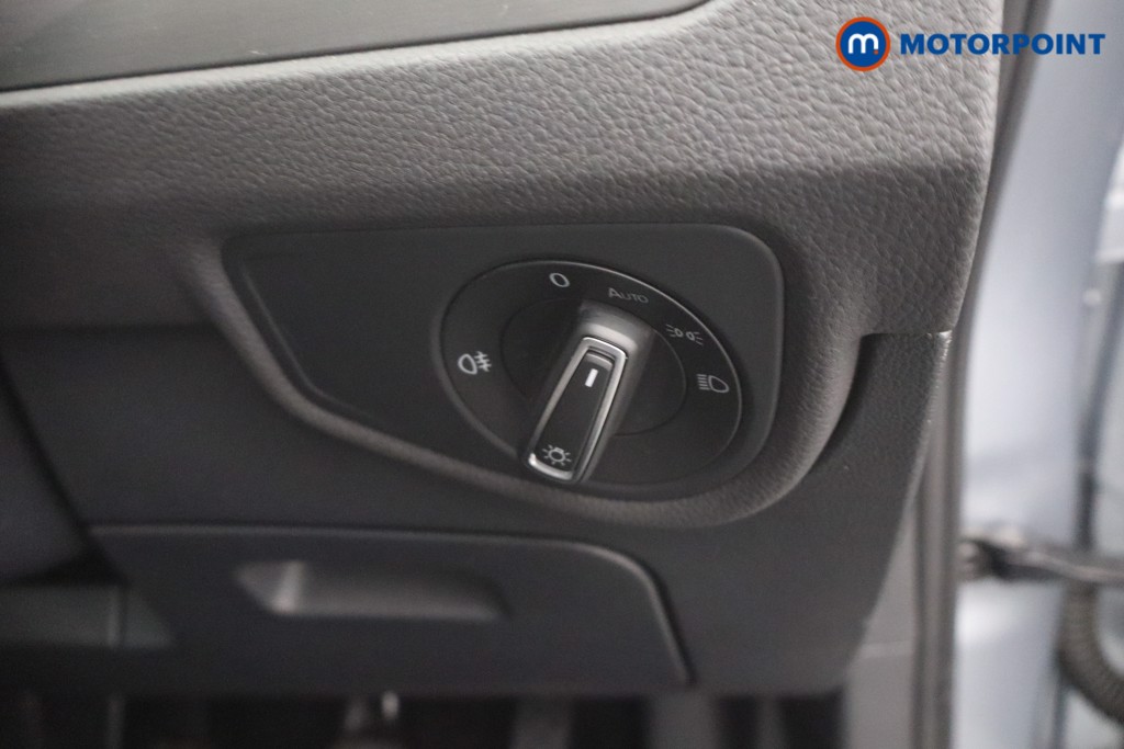 Volkswagen Touran Match Manual Petrol People Carrier - Stock Number (1668483) - 13th supplementary image