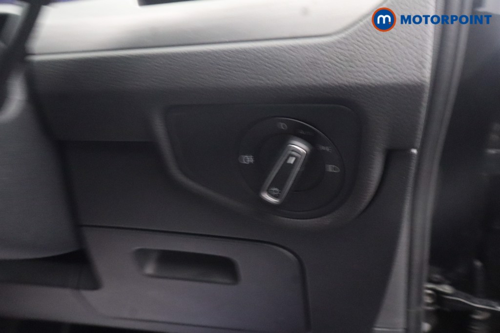 Volkswagen Touran Match Automatic Petrol People Carrier - Stock Number (1668499) - 17th supplementary image