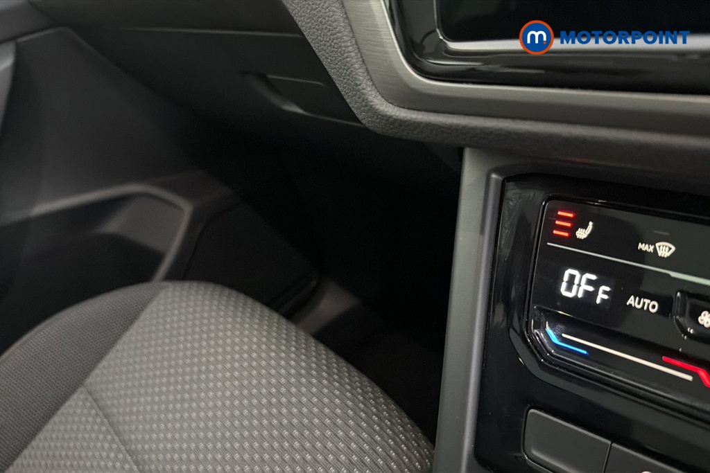 Volkswagen Touran Match Manual Petrol People Carrier - Stock Number (1668504) - 14th supplementary image